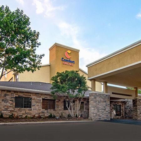 Comfort Suites Nw Dallas Near Love Field Kültér fotó