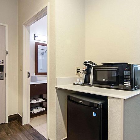 Comfort Suites Nw Dallas Near Love Field Kültér fotó