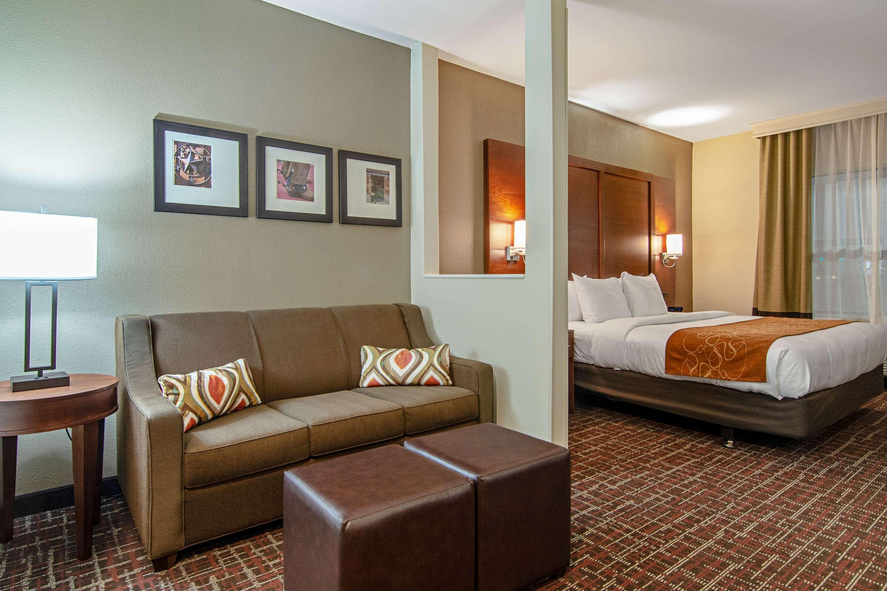 Comfort Suites Nw Dallas Near Love Field Kültér fotó
