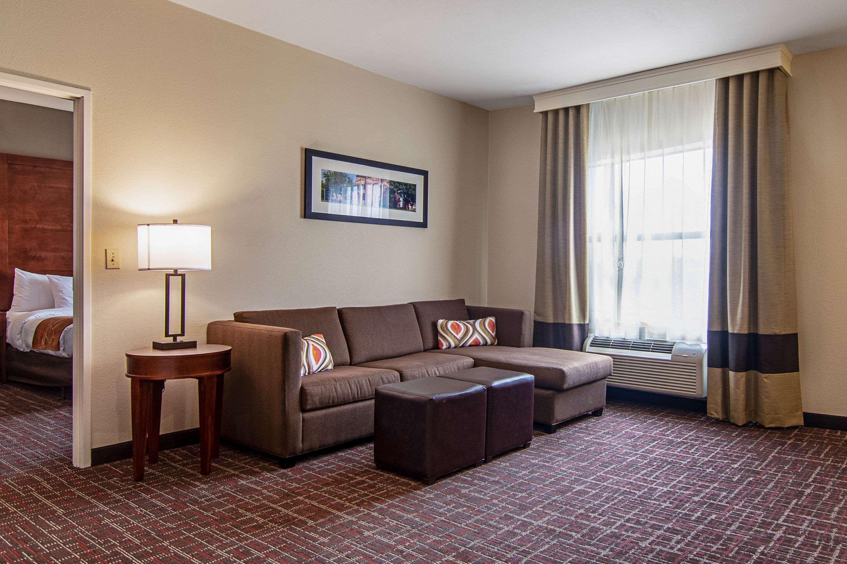 Comfort Suites Nw Dallas Near Love Field Kültér fotó