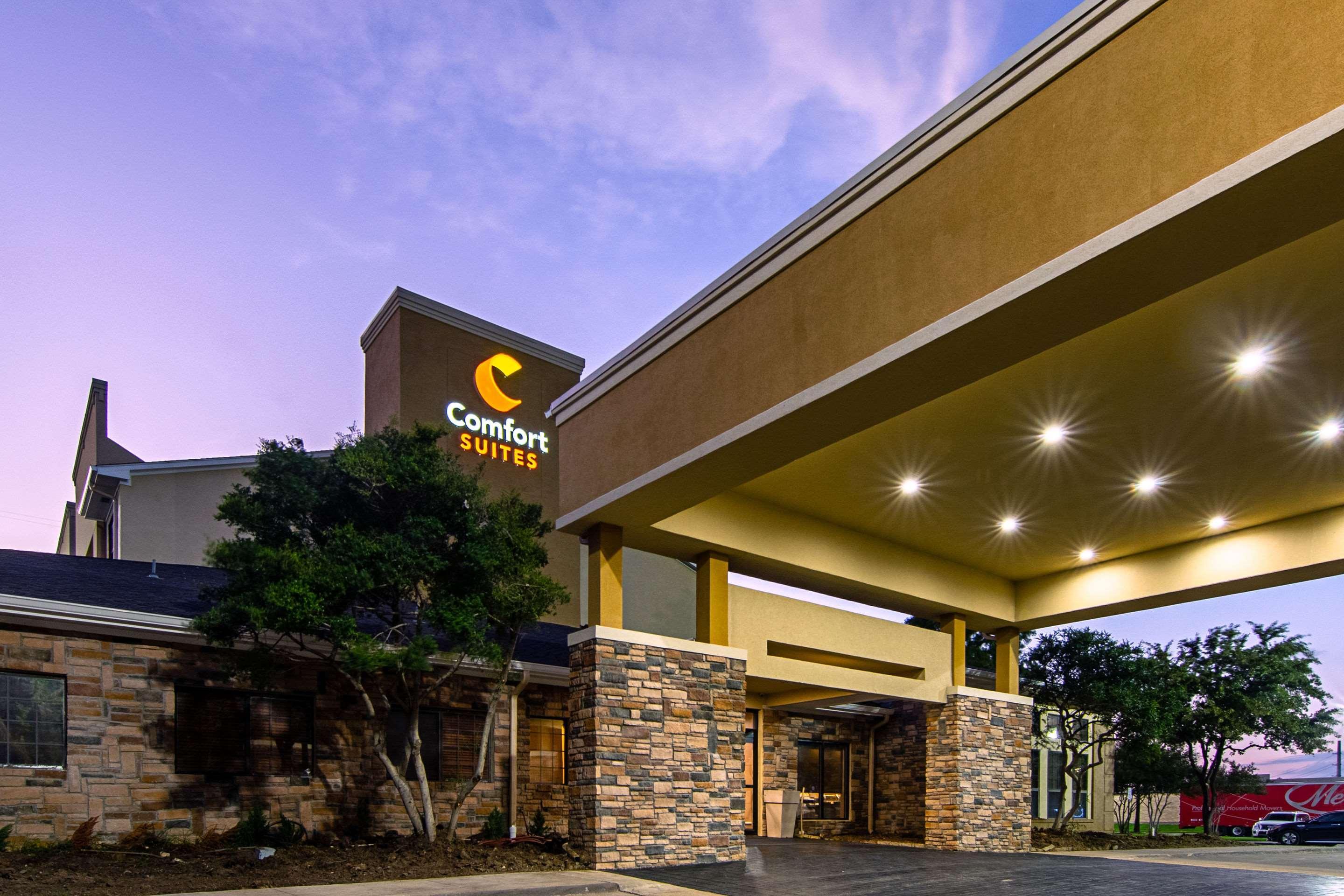 Comfort Suites Nw Dallas Near Love Field Kültér fotó